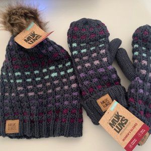 Muk Luks Winter Hat and Mittens Set New With Tags
